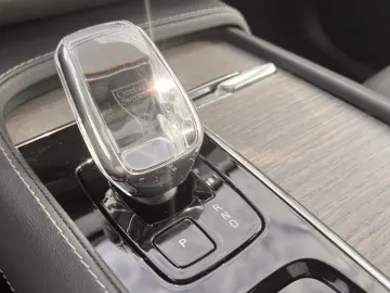 VOLVO XC90 B5D AWD Ultimate Bright HUD MASS B&W LUFT