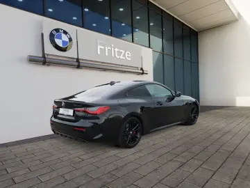 BMW M440i xDrive LASER KLIMAAUTO NAVI SHZ LHZ PDC