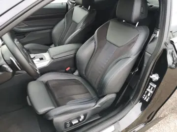 BMW M440i xDrive LASER KLIMAAUTO NAVI SHZ LHZ PDC
