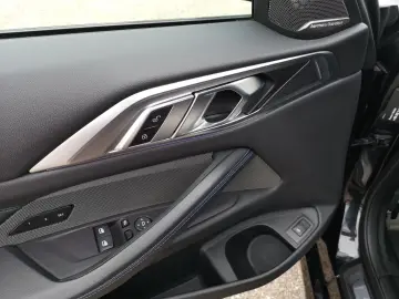 BMW M440i xDrive LASER KLIMAAUTO NAVI SHZ LHZ PDC