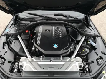 BMW M440i xDrive LASER KLIMAAUTO NAVI SHZ LHZ PDC