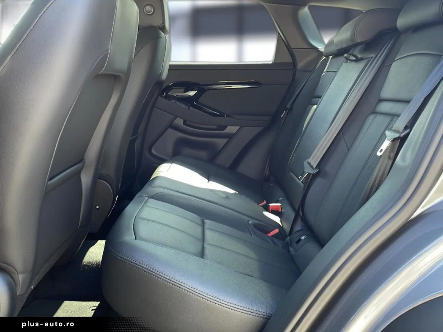 LAND ROVER Range Rover Evoque D165 Dynamic SE