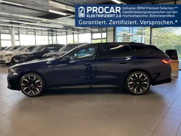 BMW 550e xDrive Touring M Sport Pro HUD PANO ACC AHK
