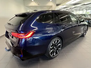 BMW 550e xDrive Touring M Sport Pro HUD PANO ACC AHK