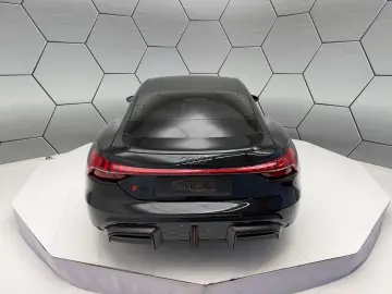 AUDI RS e-tron GT performance Carbon Massage Keramik