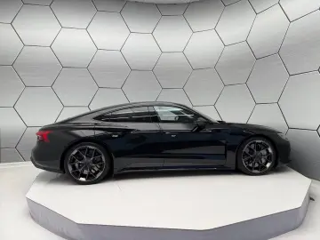 AUDI RS e-tron GT performance Carbon Massage Keramik