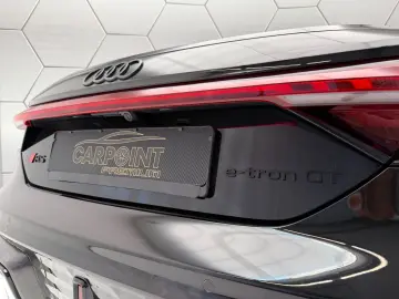AUDI RS e-tron GT performance Carbon Massage Keramik
