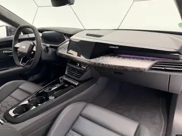 AUDI RS e-tron GT performance Carbon Massage Keramik