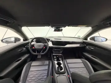 AUDI RS e-tron GT performance Carbon Massage Keramik