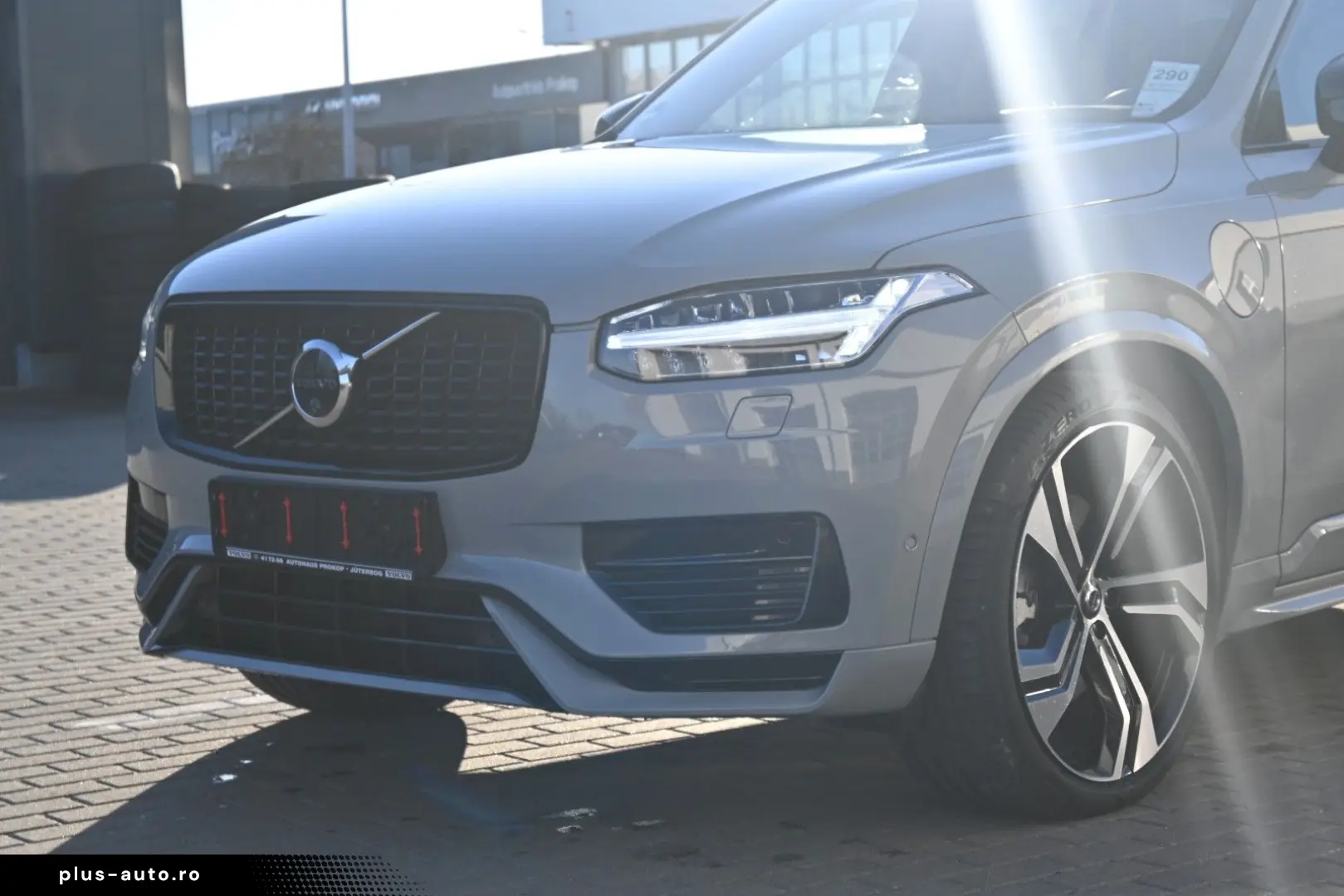 VOLVO XC90 2024 — imagine 10