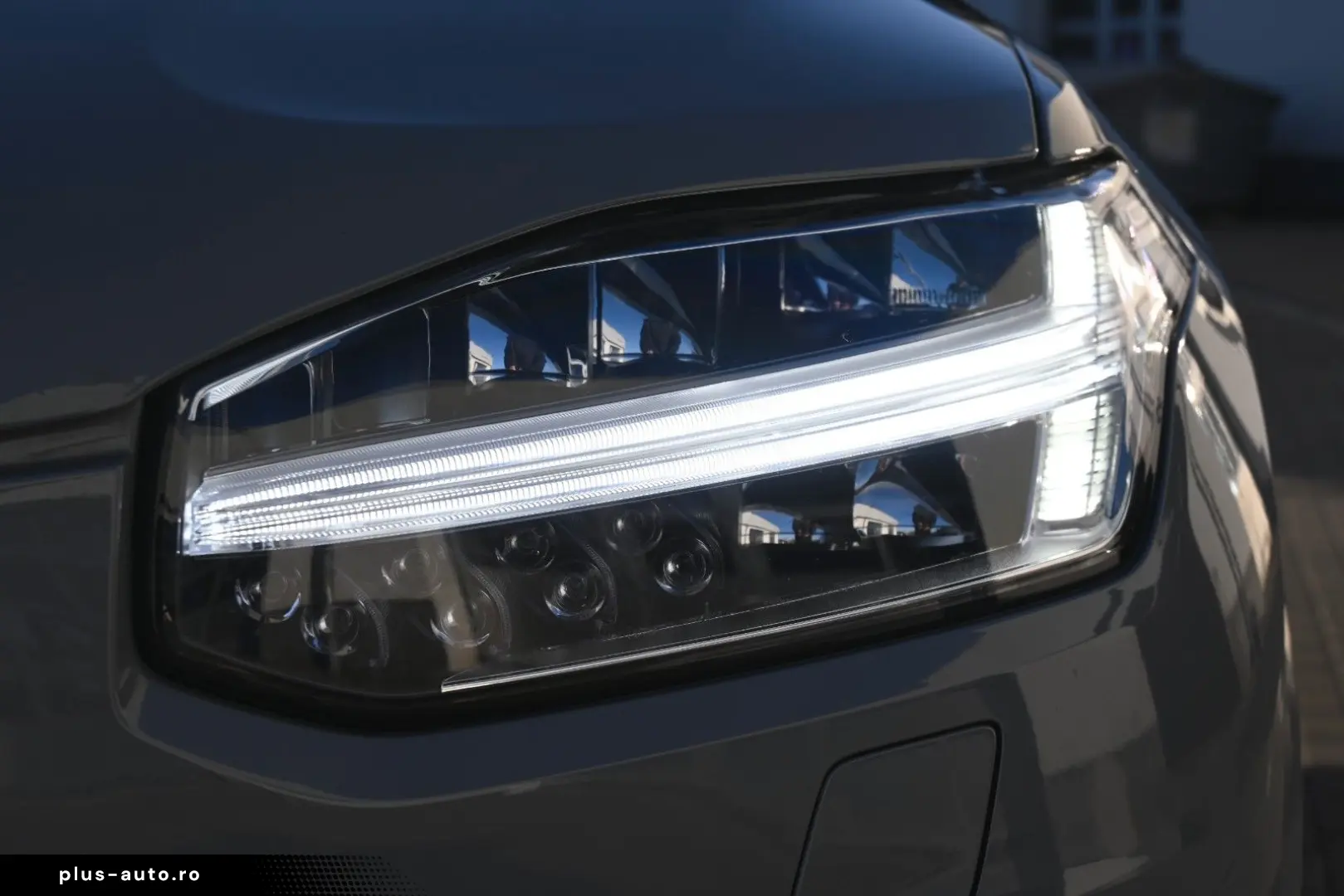 VOLVO XC90 2024 — imagine 11