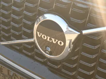 VOLVO XC90 T8 AWD Ultra Dark 360  B&W LUFT HUD ACC