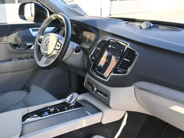 VOLVO XC90 T8 AWD Ultra Dark 360  B&W LUFT HUD ACC