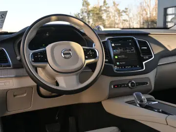 VOLVO XC90 T8 AWD Ultra Dark 360  B&W LUFT HUD ACC