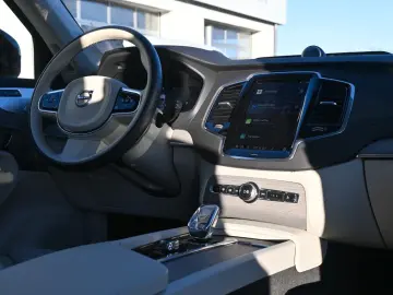 VOLVO XC90 T8 AWD Ultra Dark 360  B&W LUFT HUD ACC