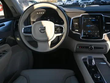 VOLVO XC90 T8 AWD Ultra Dark 360  B&W LUFT HUD ACC