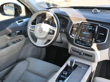 VOLVO XC90 T8 AWD Ultra Dark 360  B&W LUFT HUD ACC
