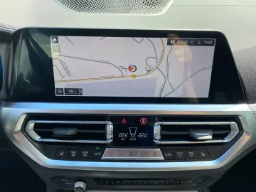 BMW M440i Coupe Laser SpurAss HiFi Navi RFK AUT