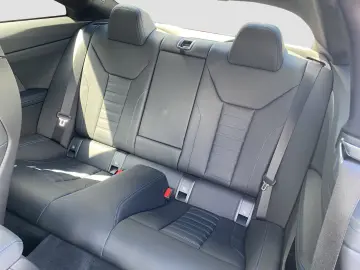 BMW M440i Coupe Laser SpurAss HiFi Navi RFK AUT
