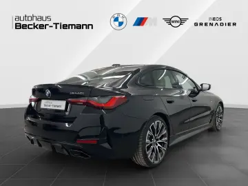 BMW M440i xDrive A Gran Coupe HuD variable Sportlenk
