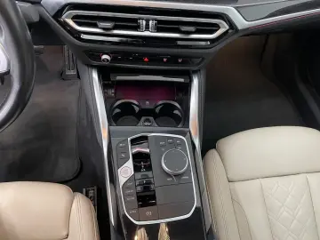 BMW M440i xDrive A Gran Coupe HuD variable Sportlenk