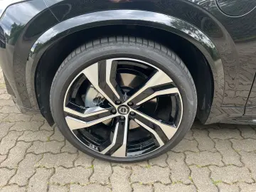 VOLVO XC90 T8 AWD Ultra Dark Autom. NAVI