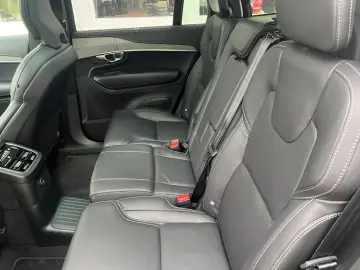 VOLVO XC90 T8 AWD Ultra Dark Autom. NAVI