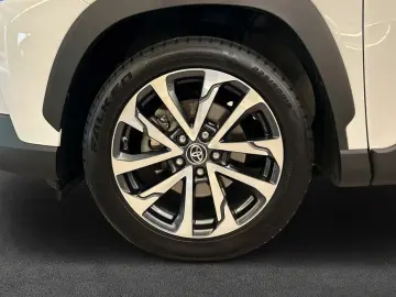 TOYOTA Corolla Cross Hybrid 2.0 VVT-i 4x4 Team D