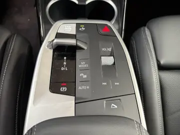 BMW X1 xDrive20d XLine Anhängerk. Harman Kardon