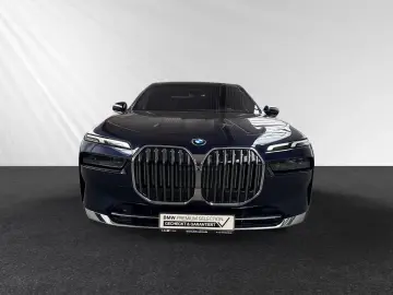 BMW 750e xDrive Inkl. € 1.190 Zubehörbonus Autobahna