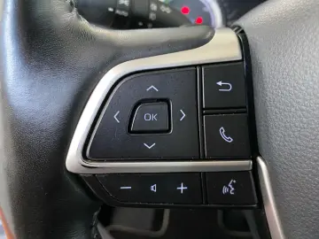 TOYOTA Highlander 2.5 Hybr Executive  7-Si Leder CAM AH