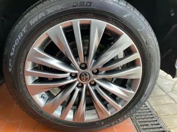 TOYOTA Highlander 2.5 Hybr Executive  7-Si Leder CAM AH