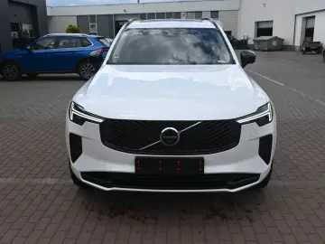 VOLVO XC90 T8 Ultra Dark  AWD LUFT 360  B&W HUD