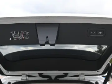 VOLVO XC90 T8 Ultra Dark  AWD LUFT 360  B&W HUD