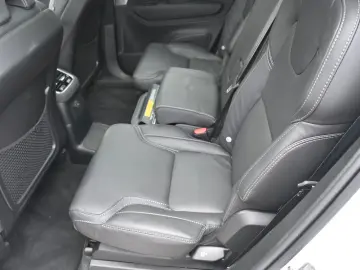 VOLVO XC90 T8 Ultra Dark  AWD LUFT 360  B&W HUD