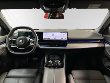 BMW 540d xDrive Inkl. € 1.190 Zubehörbonus Autobahna