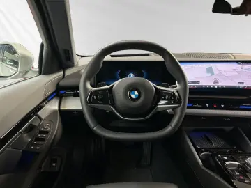 BMW 540d xDrive Inkl. € 1.190 Zubehörbonus Autobahna