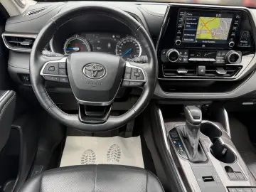 TOYOTA Highlander Hybrid Executive  WKR  7-sitzer