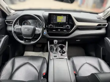 TOYOTA Highlander Hybrid Executive  WKR  7-sitzer