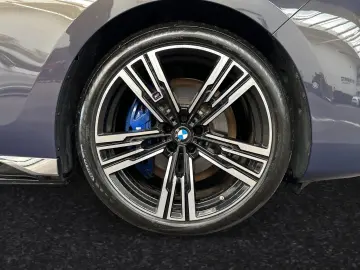 BMW i7 M70 xDrive  Indiv. Sepia  UPE €228.619 - B&W