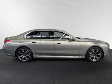 BMW i7 eDrive50 Inkl. € 1.190 Zubehörbonus TV-Fond-E