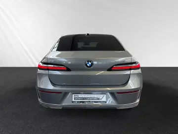 BMW i7 eDrive50 Inkl. € 1.190 Zubehörbonus TV-Fond-E