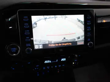 TOYOTA Hilux 2.8 D-4D Invincible ACC Navi Rollo AHK