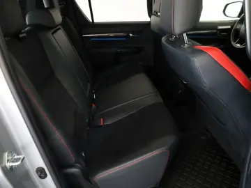 TOYOTA Hilux 2.8 D-4D GR Sport Alcantara ACC Rollo  AHK