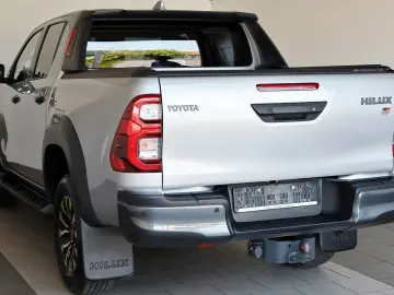 TOYOTA Hilux 2.8 D-4D GR Sport Alcantara ACC Rollo  AHK