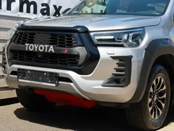 TOYOTA Hilux 2.8 D-4D GR Sport Alcantara ACC Rollo  AHK