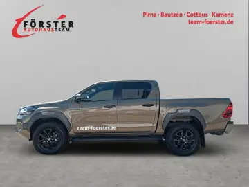 TOYOTA Hilux 4x4 Double Cab MHEV Autm. Invincible