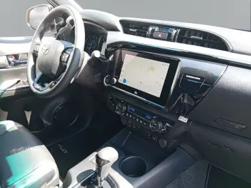TOYOTA Hilux 4x4 Double Cab MHEV Autm. Invincible