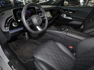 MERCEDES-BENZ E 300 de AMG Superscreen Ventilation Burmester