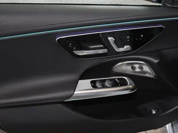 MERCEDES-BENZ E 300 de AMG Superscreen Ventilation Burmester